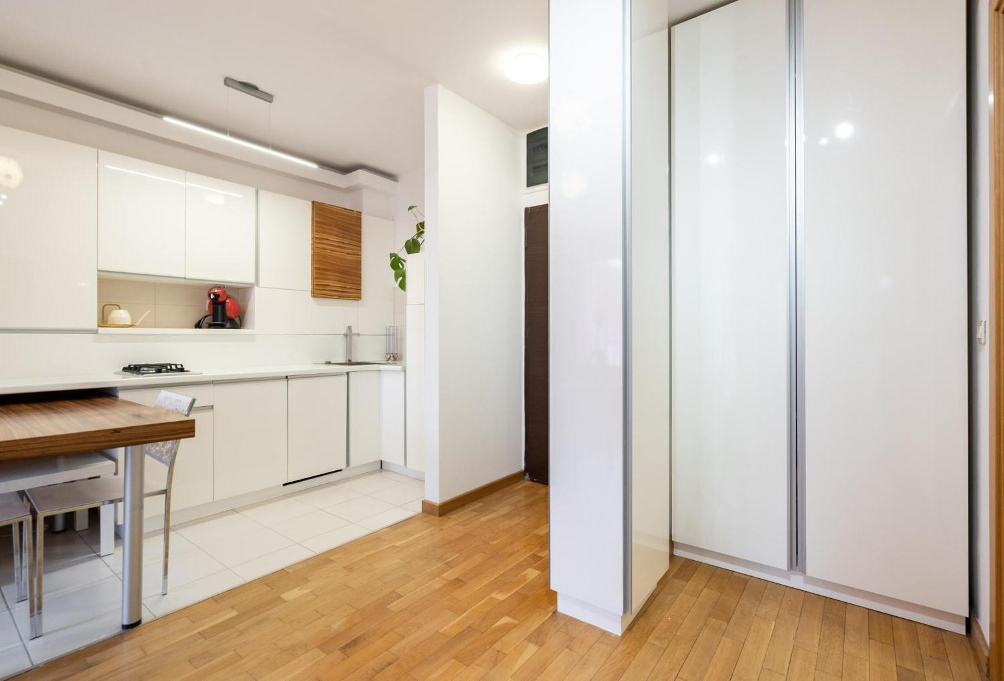 Lazynest - Modern Apartment With Parking & Balcony Bukarest Kültér fotó